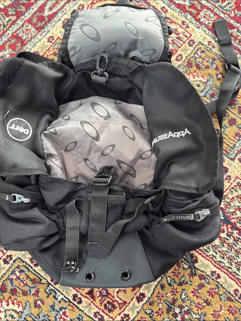 Oakley Black Utility Backpack with Buckle Straps Mini RARE - Picture 10 of 16